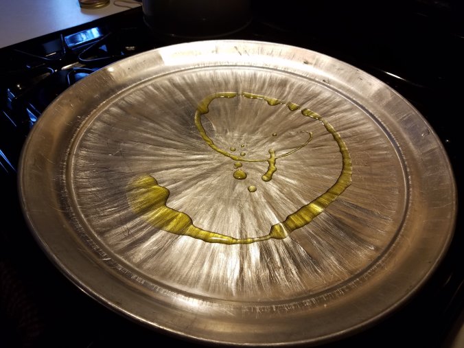 pizza pan oil1