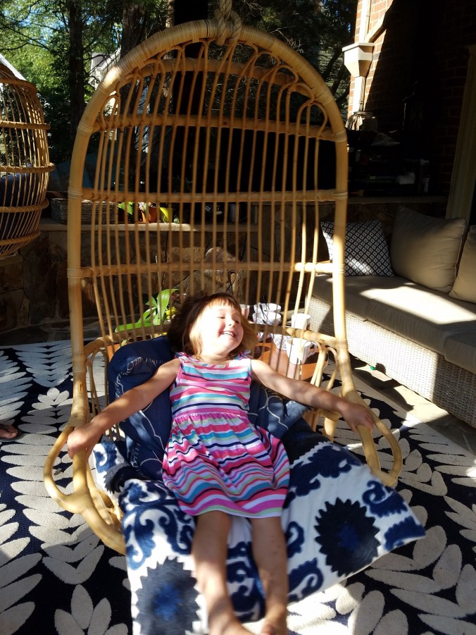 chair swinf Eppie 2 (2).jpg