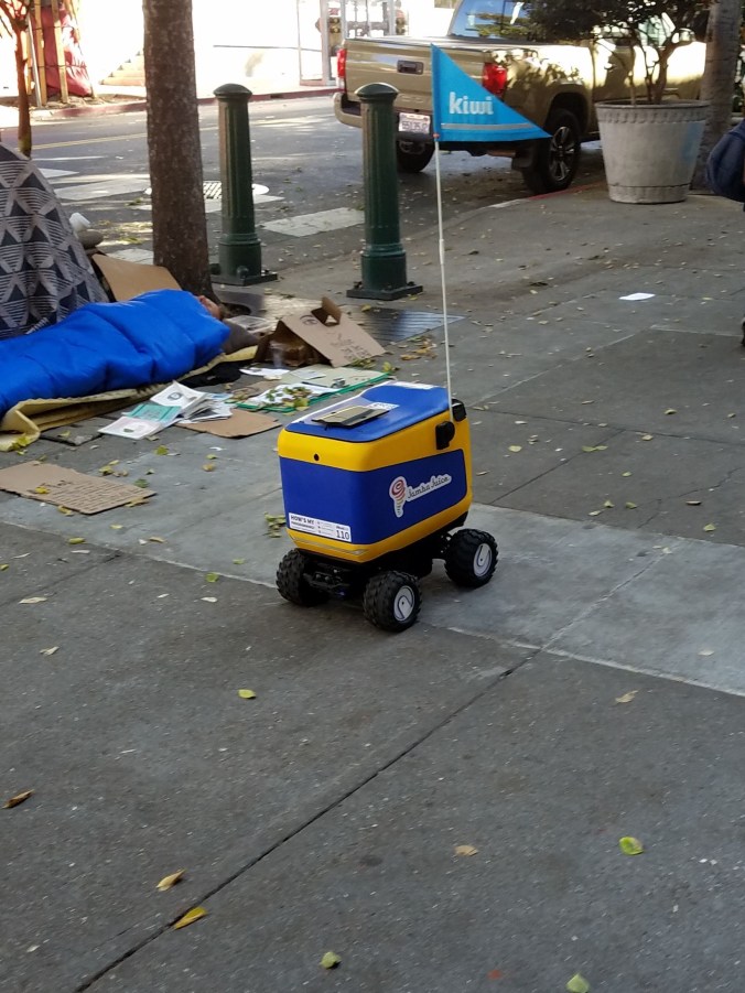 robot delivering smoothies (2)