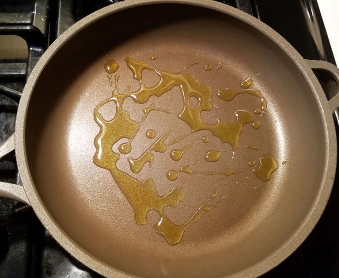 oil in pan.2mp.jpg