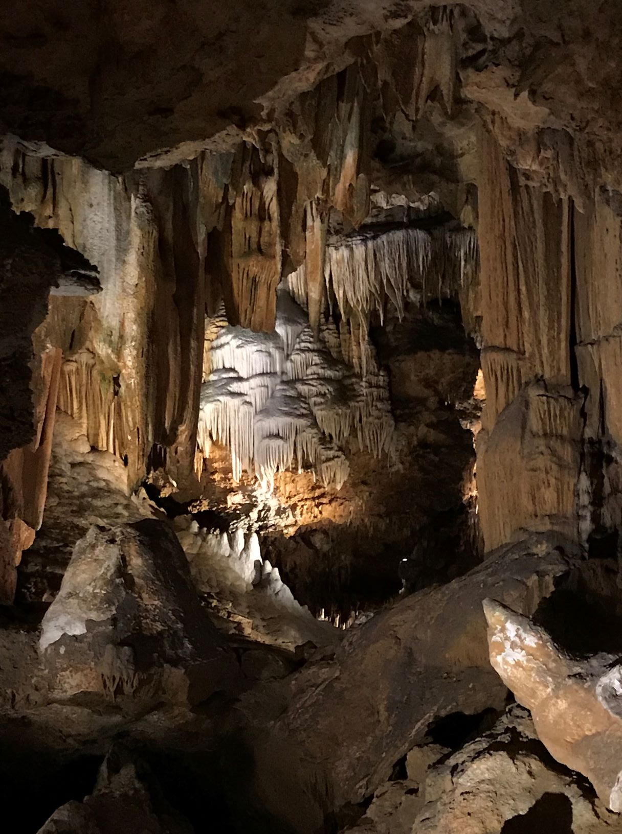 stalactites at Luray.JPG